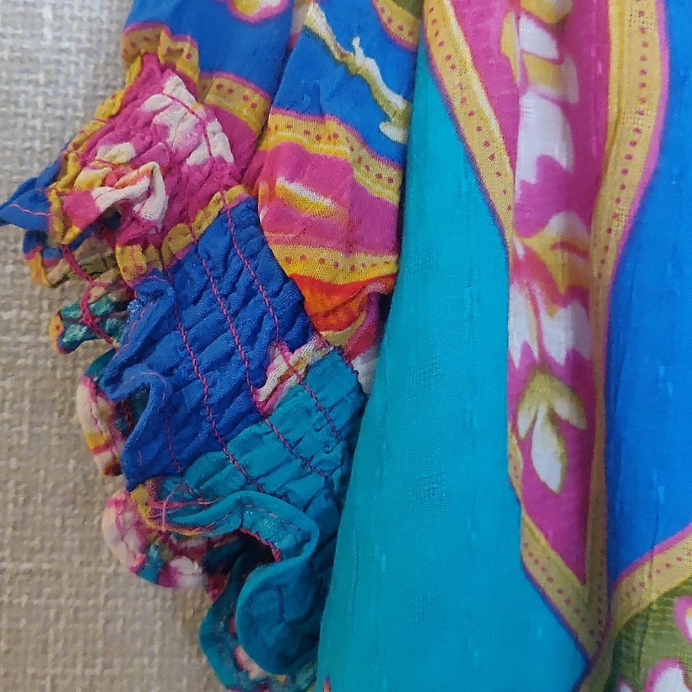 Haute Hippie Bohemian V Neck Multicolored Top. Size XL. - Picture 5 of 10